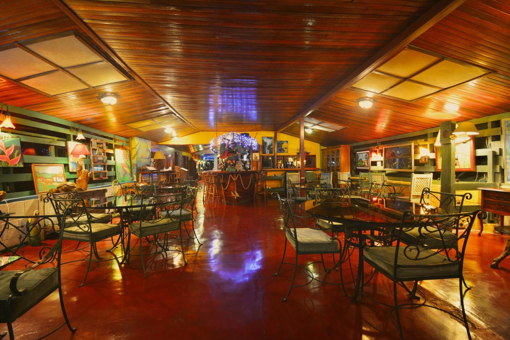 Hotel La Mansion Inn Arenal 纽沃阿雷纳尔 外观 照片