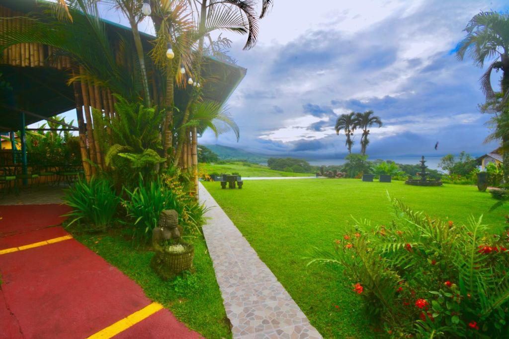 Hotel La Mansion Inn Arenal 纽沃阿雷纳尔 外观 照片