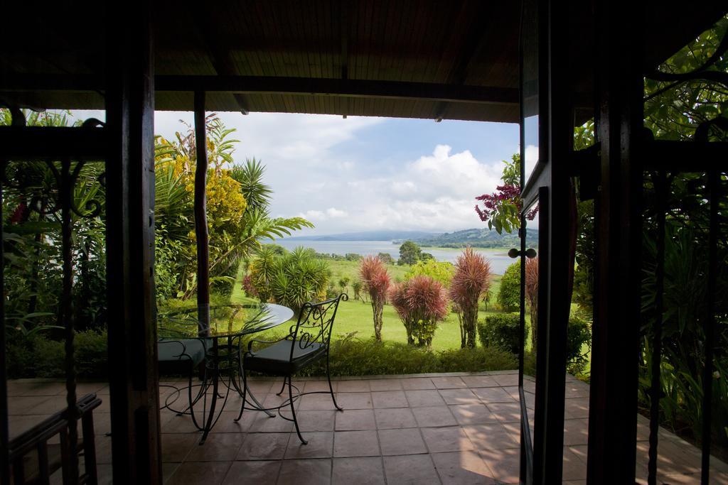 Hotel La Mansion Inn Arenal 纽沃阿雷纳尔 外观 照片