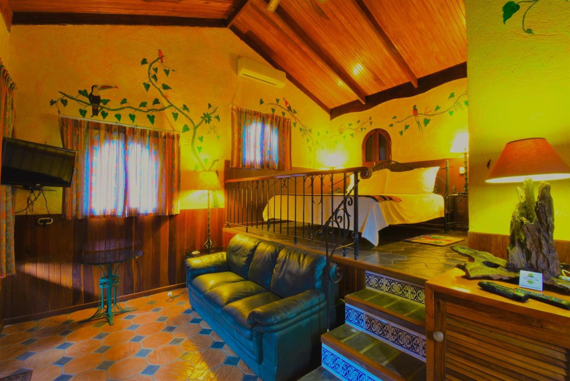 Hotel La Mansion Inn Arenal 纽沃阿雷纳尔 外观 照片
