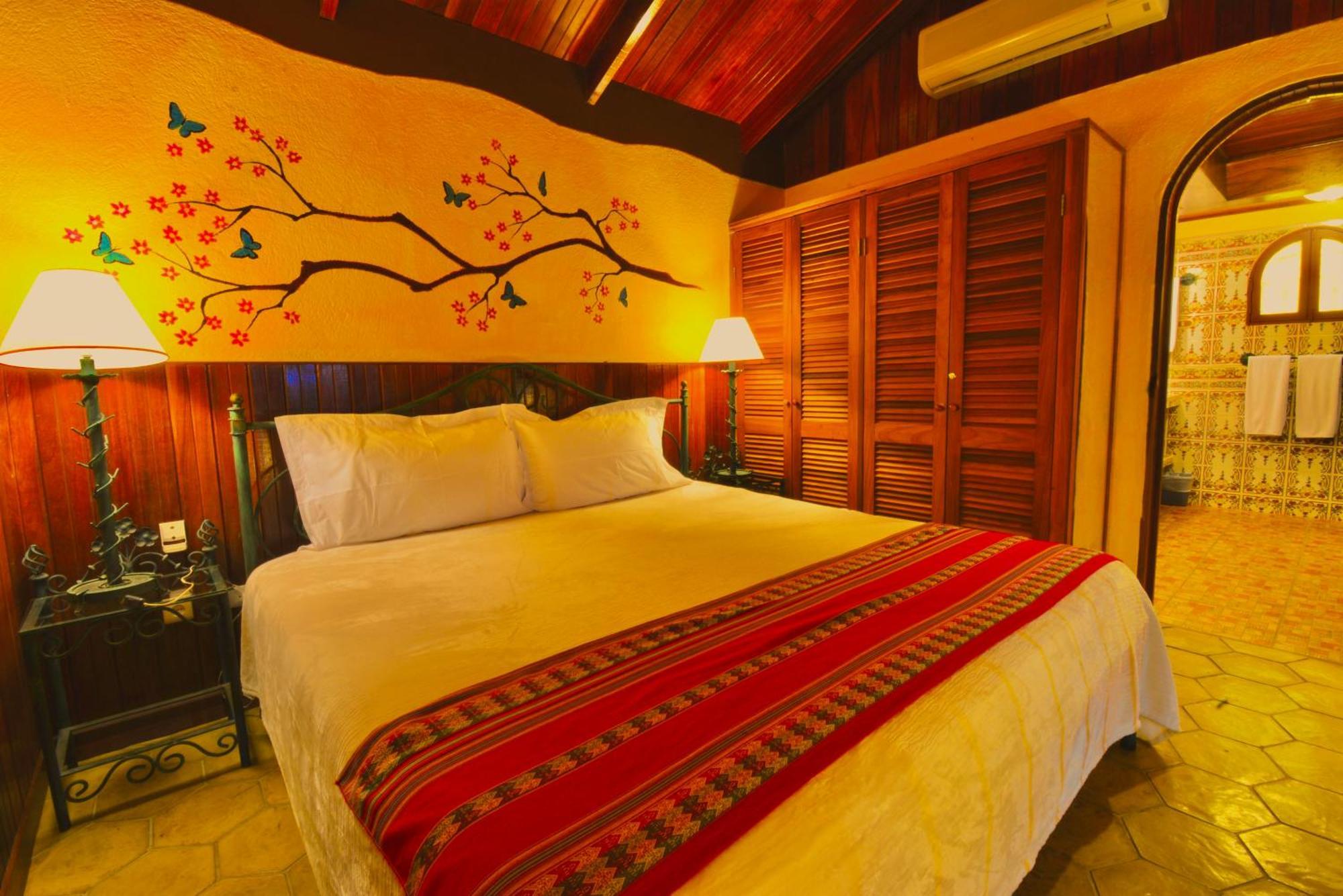 Hotel La Mansion Inn Arenal 纽沃阿雷纳尔 客房 照片