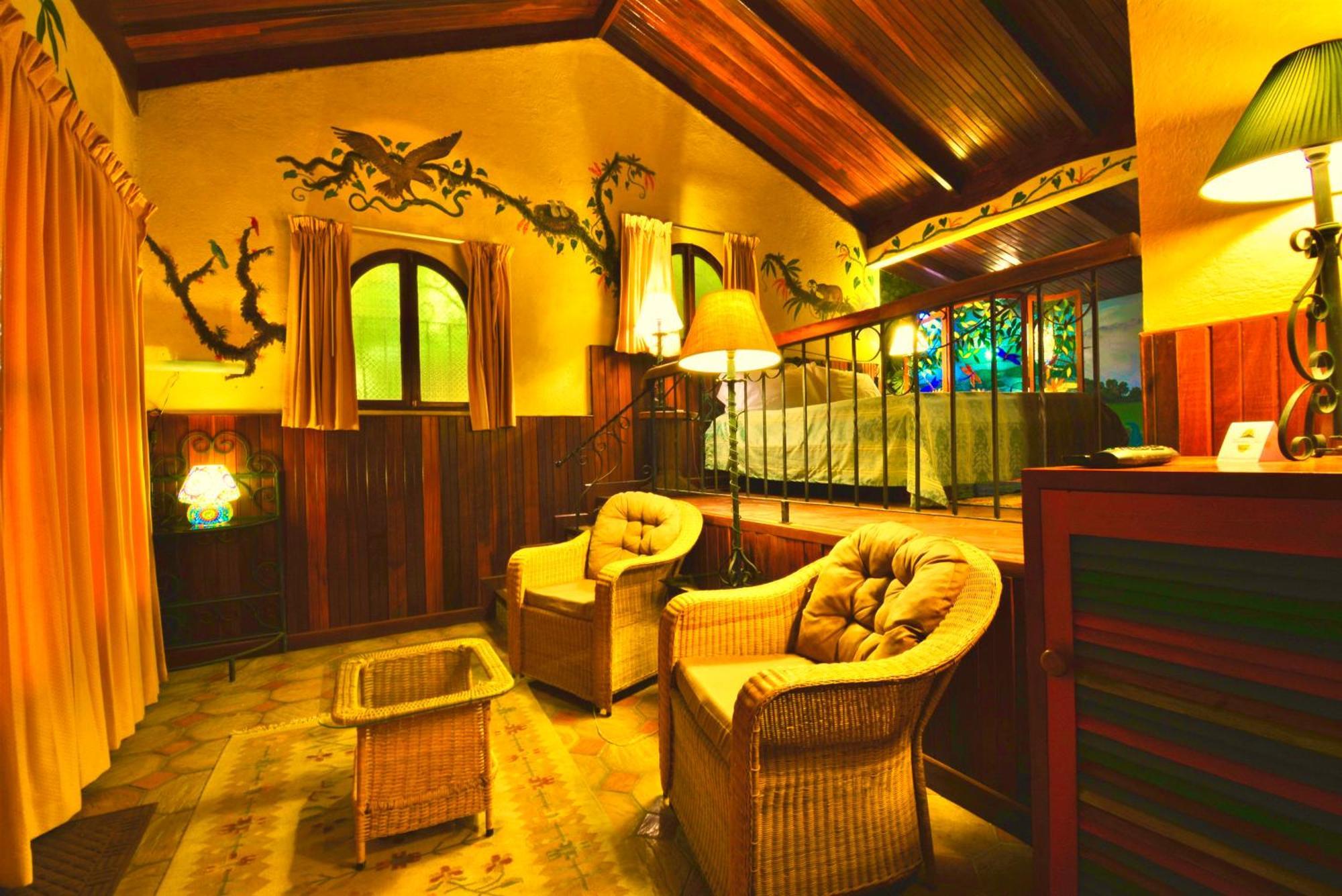 Hotel La Mansion Inn Arenal 纽沃阿雷纳尔 外观 照片