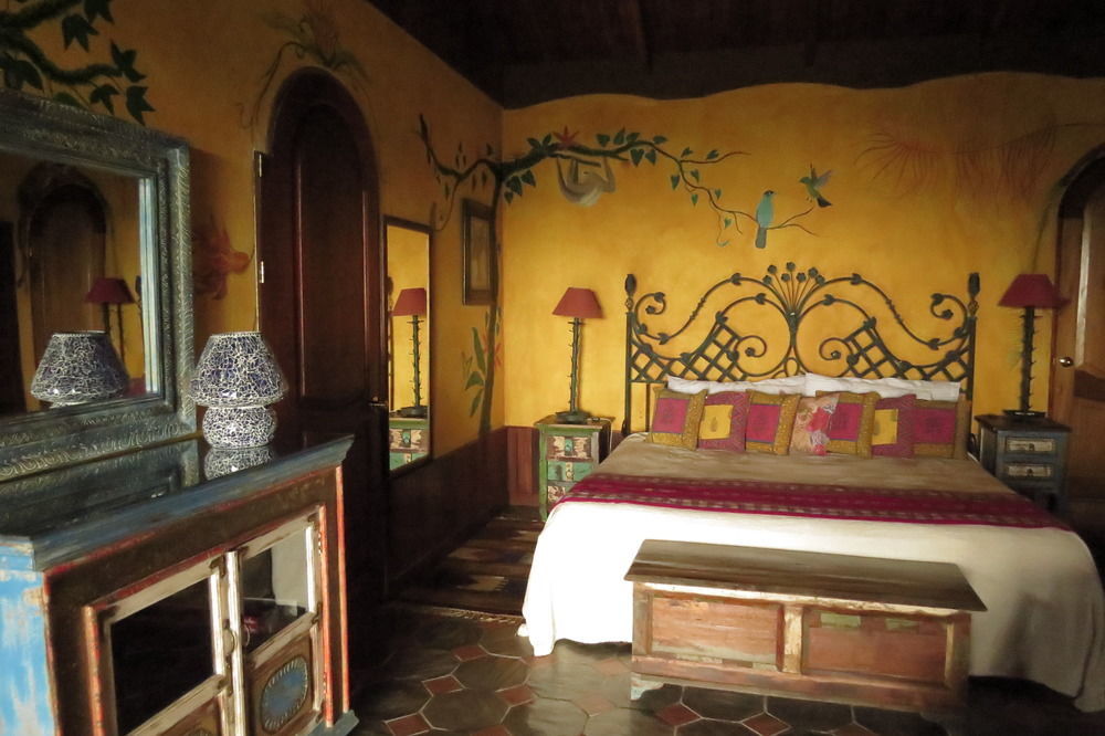Hotel La Mansion Inn Arenal 纽沃阿雷纳尔 外观 照片